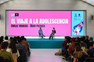 Charla inaugural "El viaje a la adolescencia" con Émilie Tronche e Íñigo Picabea, durante el primer día de la segunda edición de la Feria del Cómic de Madrid.

Matadero Madrid.

© Gustavo Valiente