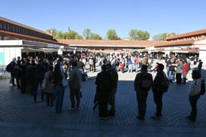 Visitantes en el segundo día de la Feria del Cómic de Madrid. 

Matadero Madrid.

© Gustavo Valiente